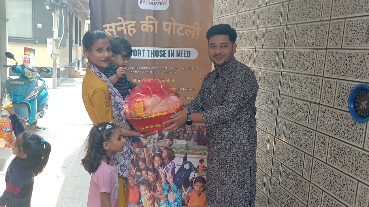 Students at a Shiksha Foundation learning session